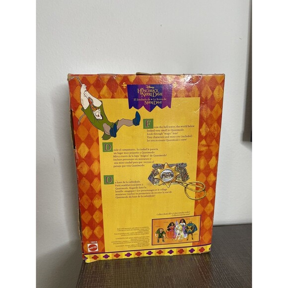 Disney The Hunchback of Notre Dame Magic View Quasimodo Figure Toy Collectible - Picture 4 of 8